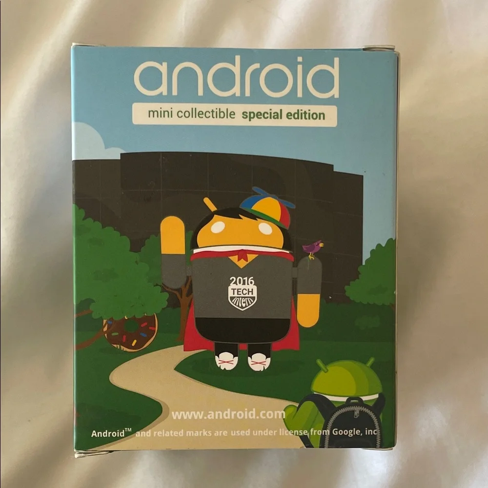 NIB Google Android 2016 Tech Mini Collectible - Yellow & Black